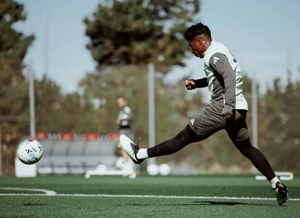 恩德里克遭, 担心离队会, img