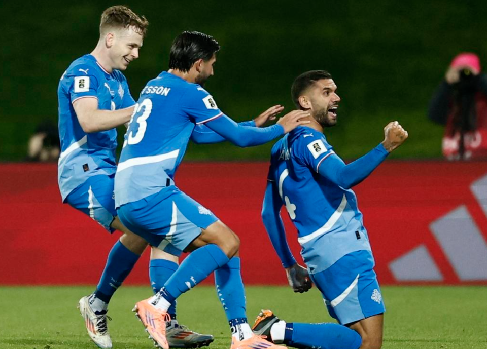 连胜被终结, 把球扑了出