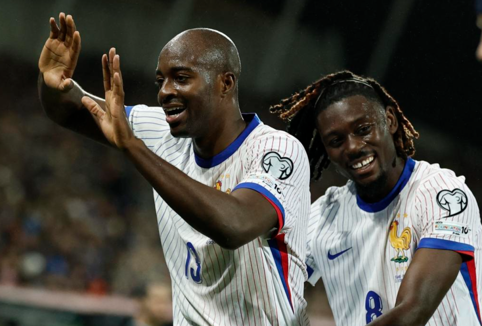 万的进攻组, 前场右侧的